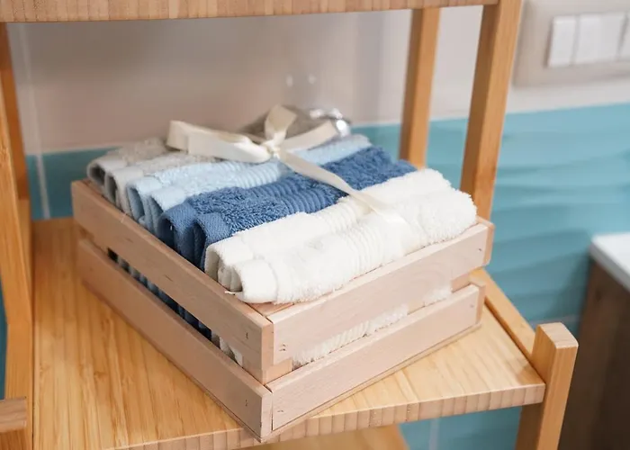 Cabina: Vesuvius' Lovely Inn